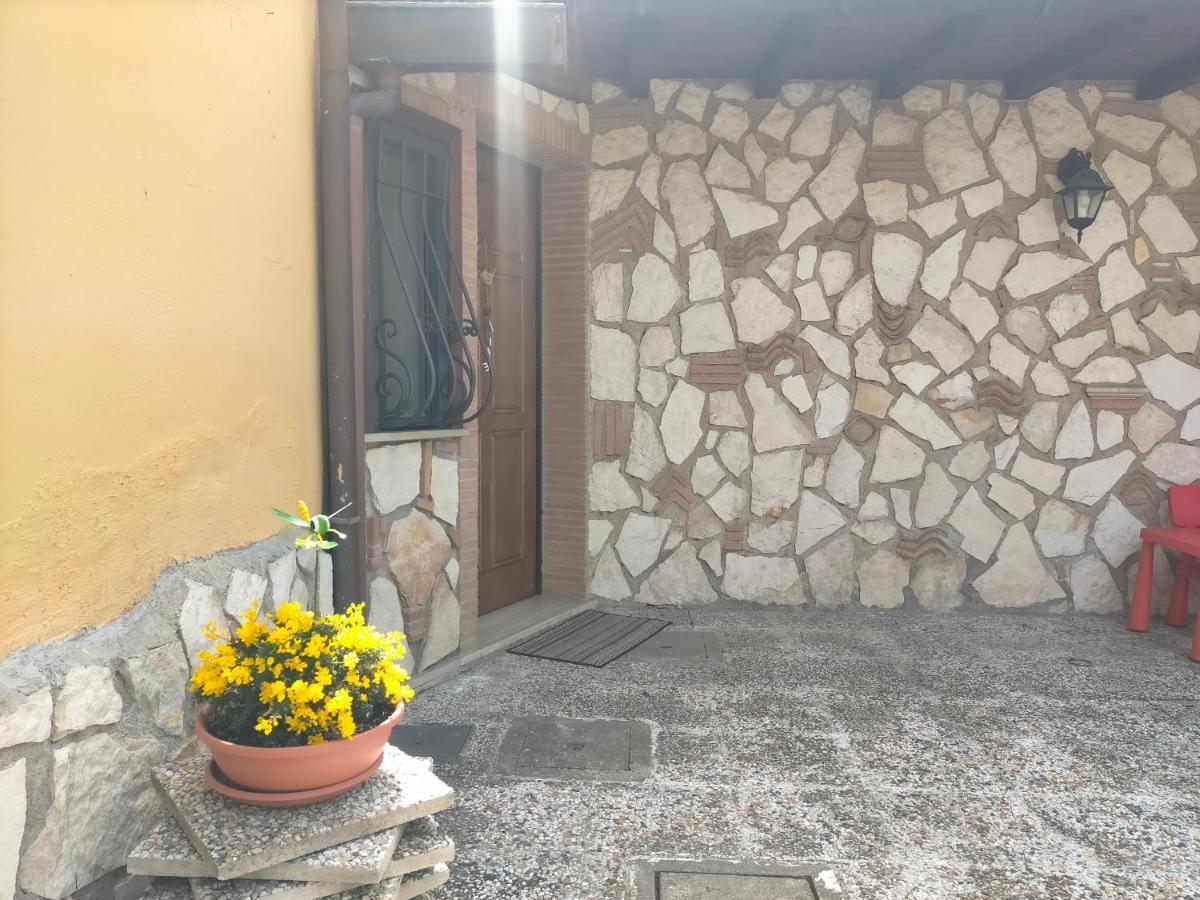 Civico Ventitre Apartment Mentana Luaran gambar